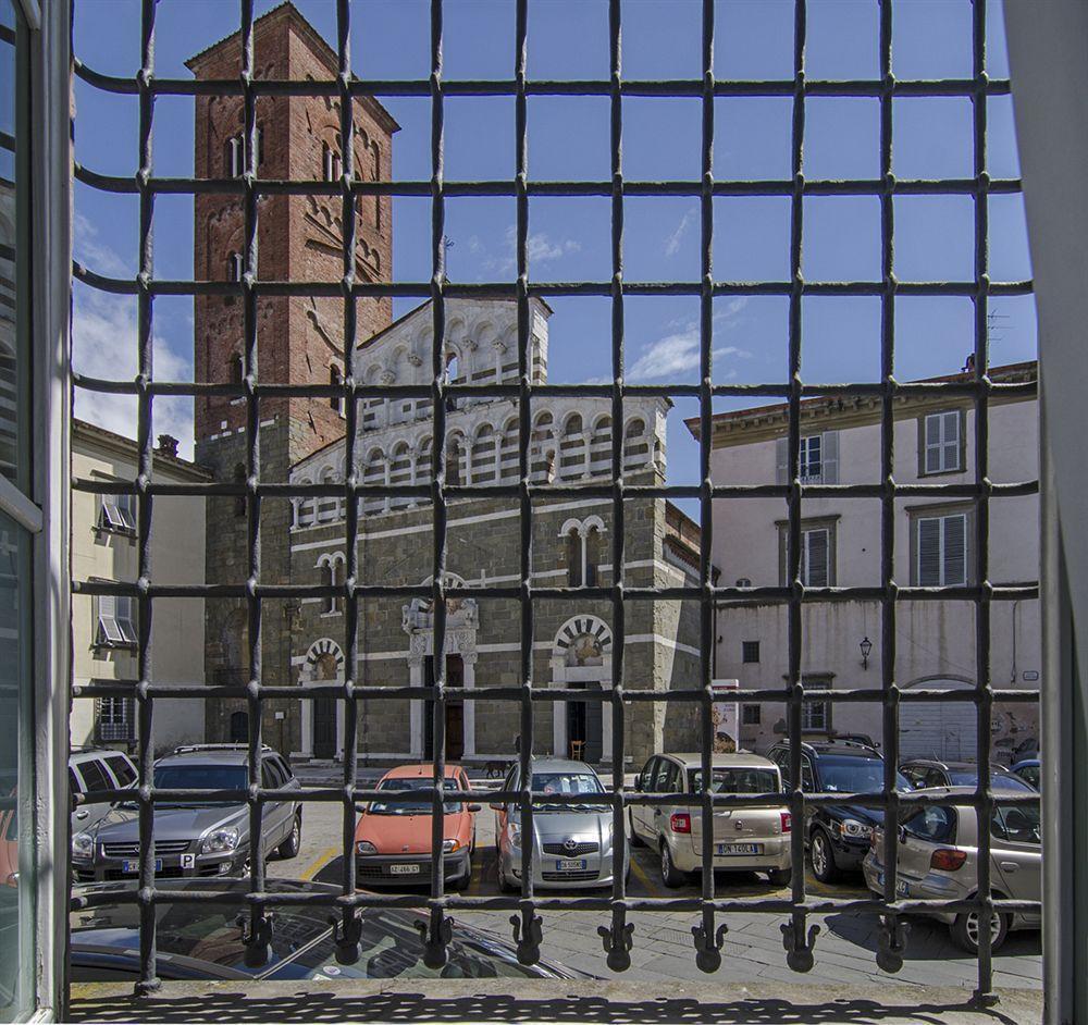Dimora Dei Guelfi Luxury Rooms Lucca Bagian luar foto