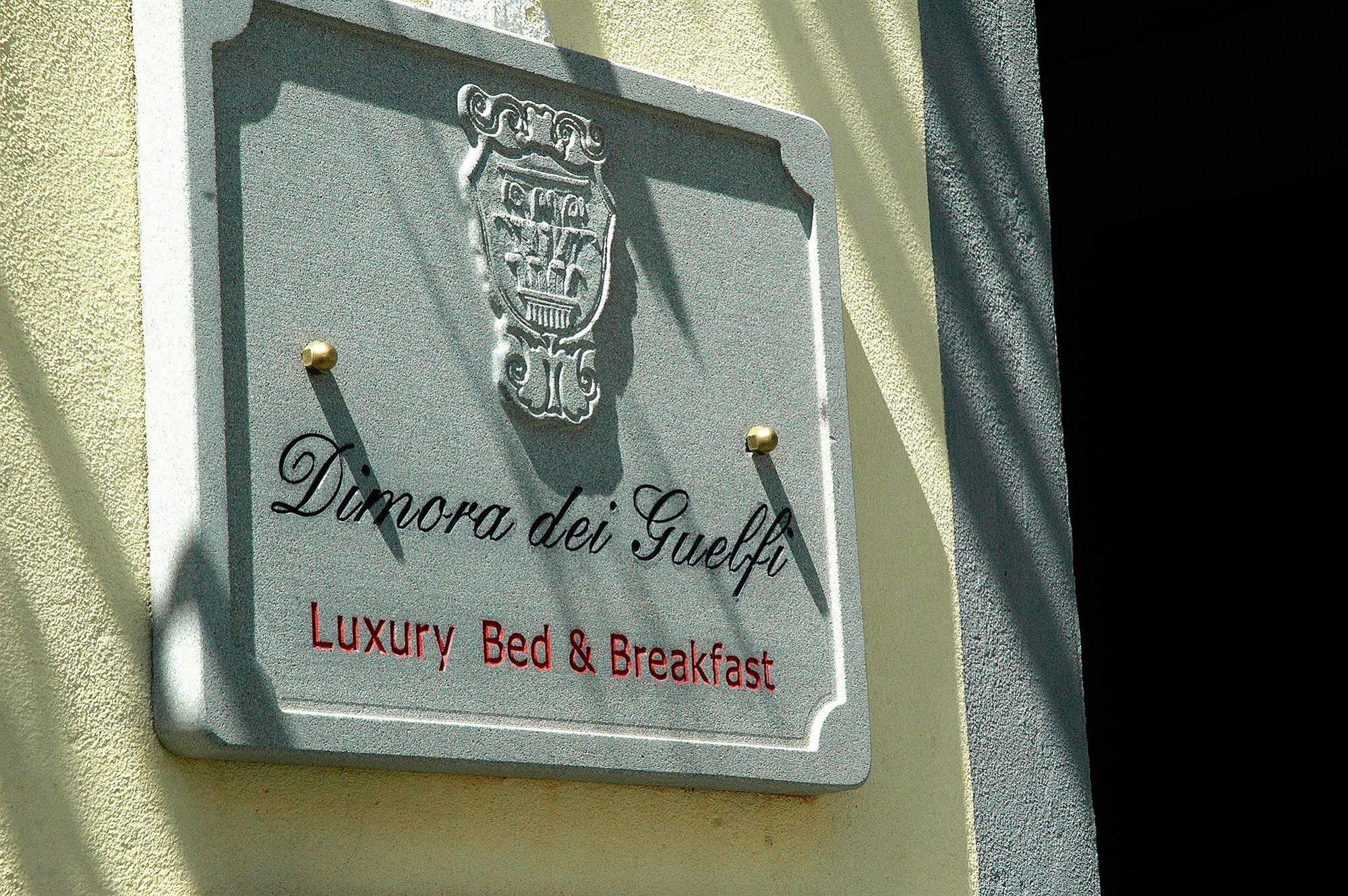 Dimora Dei Guelfi Luxury Rooms Lucca Bagian luar foto