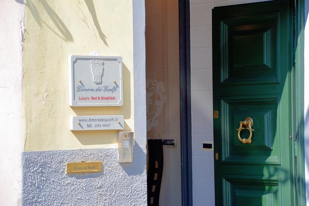 Dimora Dei Guelfi Luxury Rooms Lucca Bagian luar foto