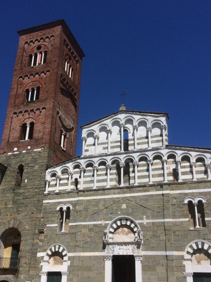 Dimora Dei Guelfi Luxury Rooms Lucca Bagian luar foto